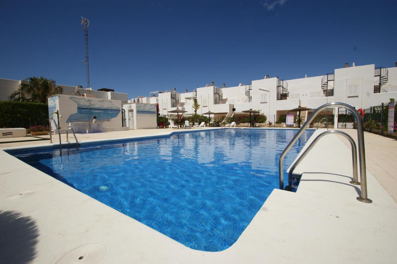 Casa A 400M De Playa, 3 Habitaciones, 2 Banos Y Jardin เบรา ภายนอก รูปภาพ