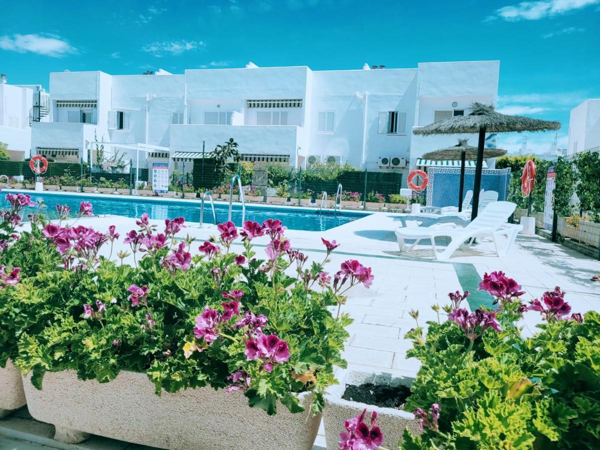 Casa A 400M De Playa, 3 Habitaciones, 2 Banos Y Jardin เบรา ภายนอก รูปภาพ